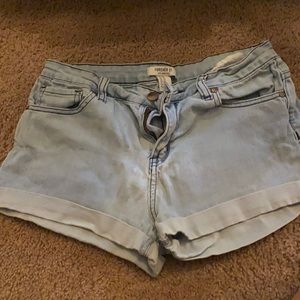 Shorts. Down side, broken zipper.